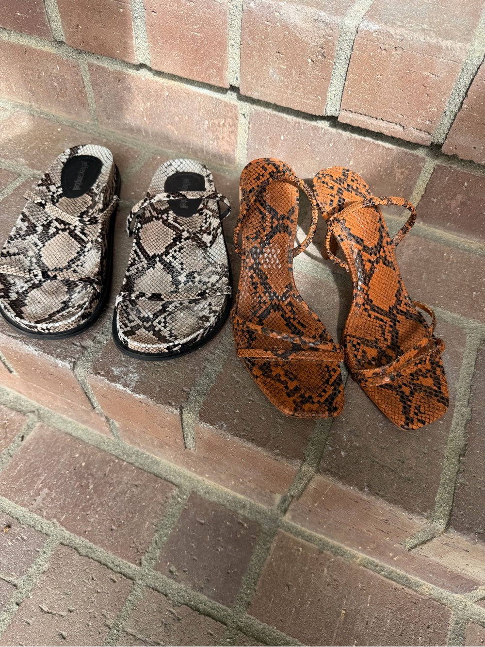 Bundle 2 pairs of shoes